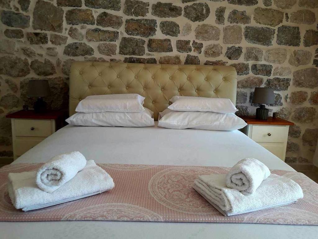 Bella Vista Zmukic Apartment Perast Bagian luar foto