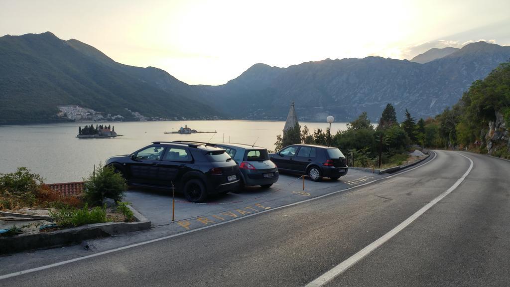 Bella Vista Zmukic Apartment Perast Bagian luar foto