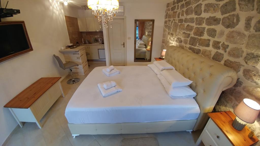 Bella Vista Zmukic Apartment Perast Bagian luar foto