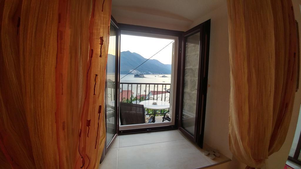 Bella Vista Zmukic Apartment Perast Bagian luar foto